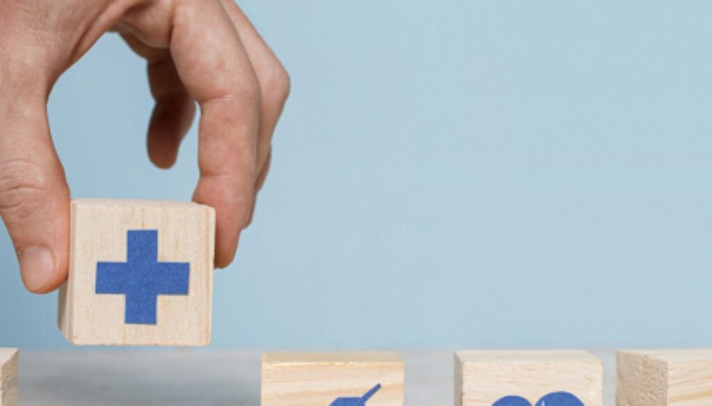 quadrat_vorderansicht-sortiment-von-medizinischen-stilllebenelementen